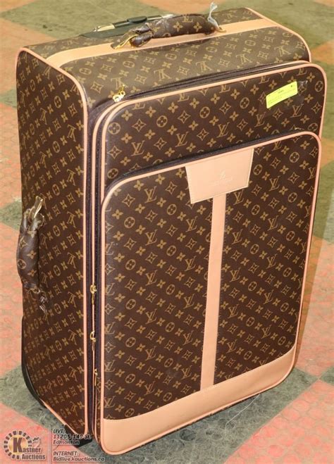 trolley louis vuitton replica italia|Louis Vuitton rolling suitcase.